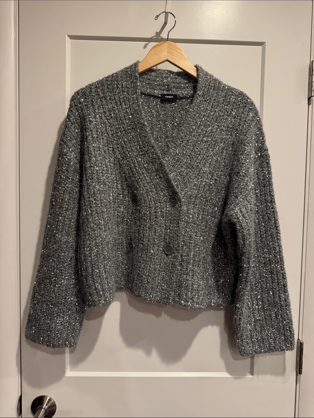 EXPRESS Metallic Gray V-Neck Knit Cardigan Sweater - Women's